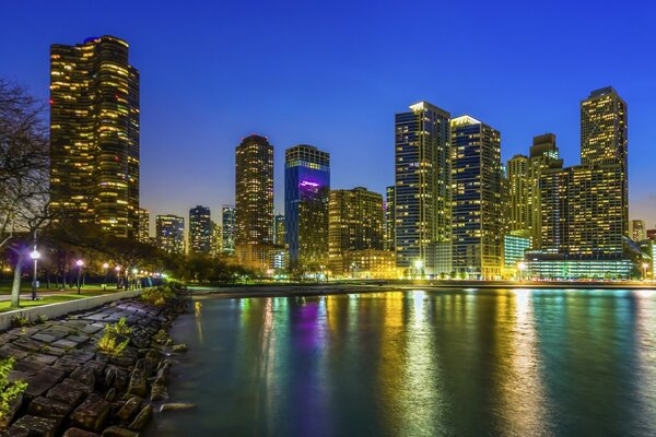 Luces de la gran ciudad de Chicago