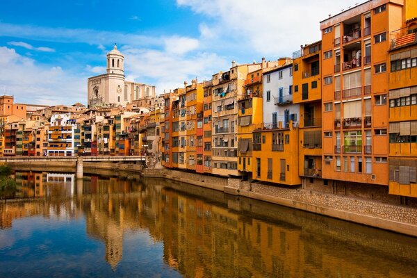 Quai en Espagne, rivière de Catalogne