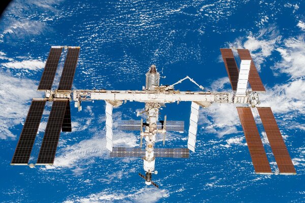 Foto der iss-Station aus dem Weltraum