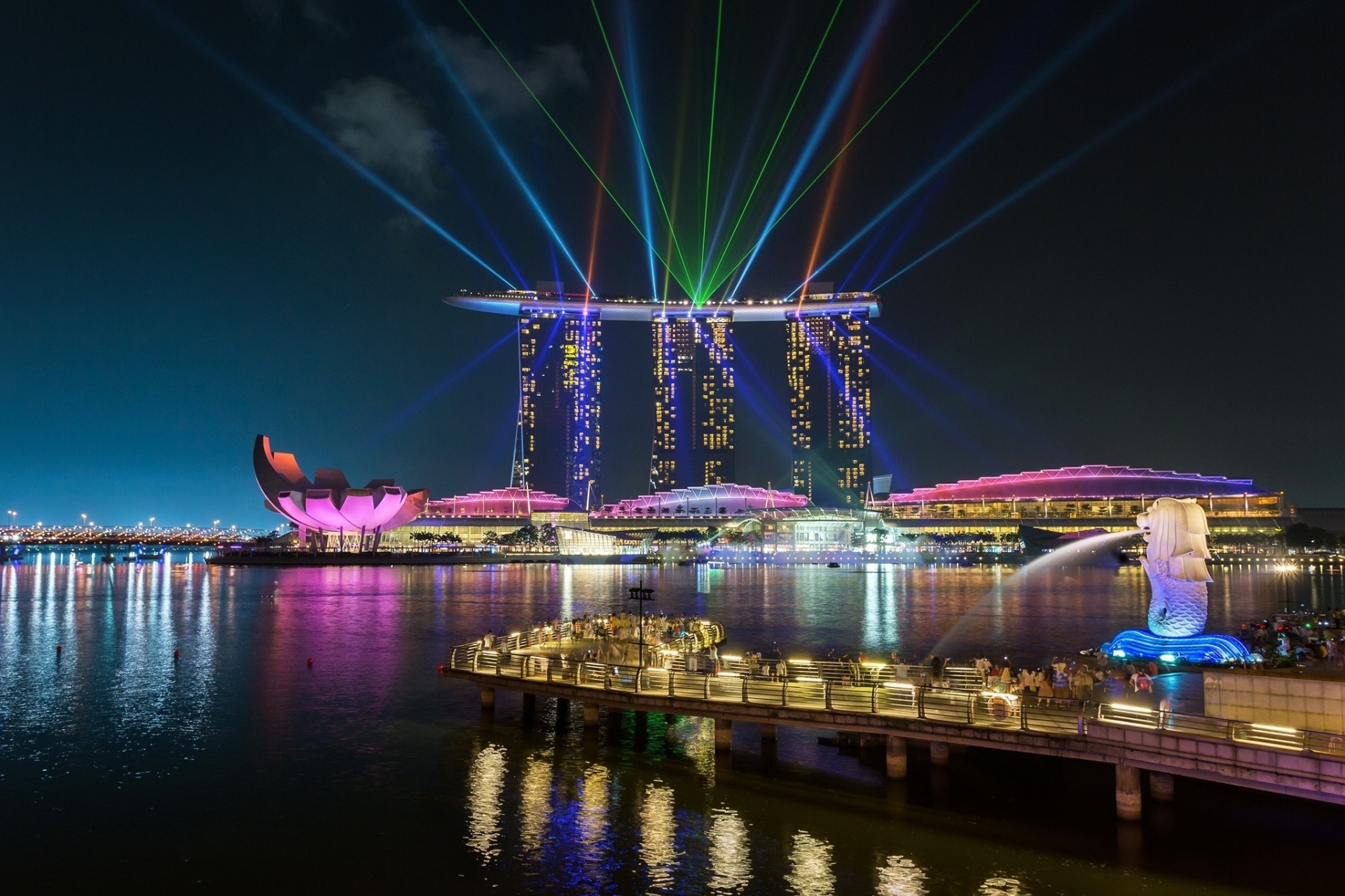 lumières marina bay nuit singapour éblouissement spectacle laser sable de marina bay