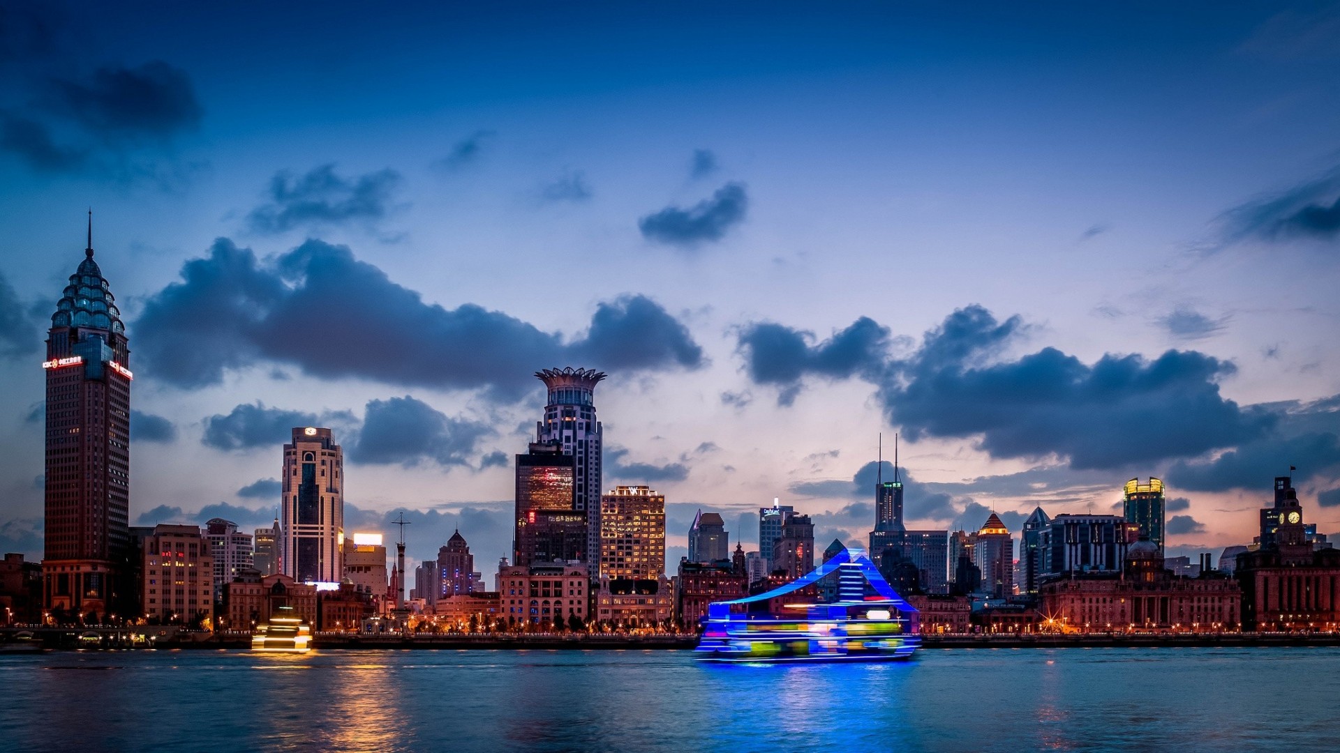 río huangpu río china shangai edificio ciudad de la noche