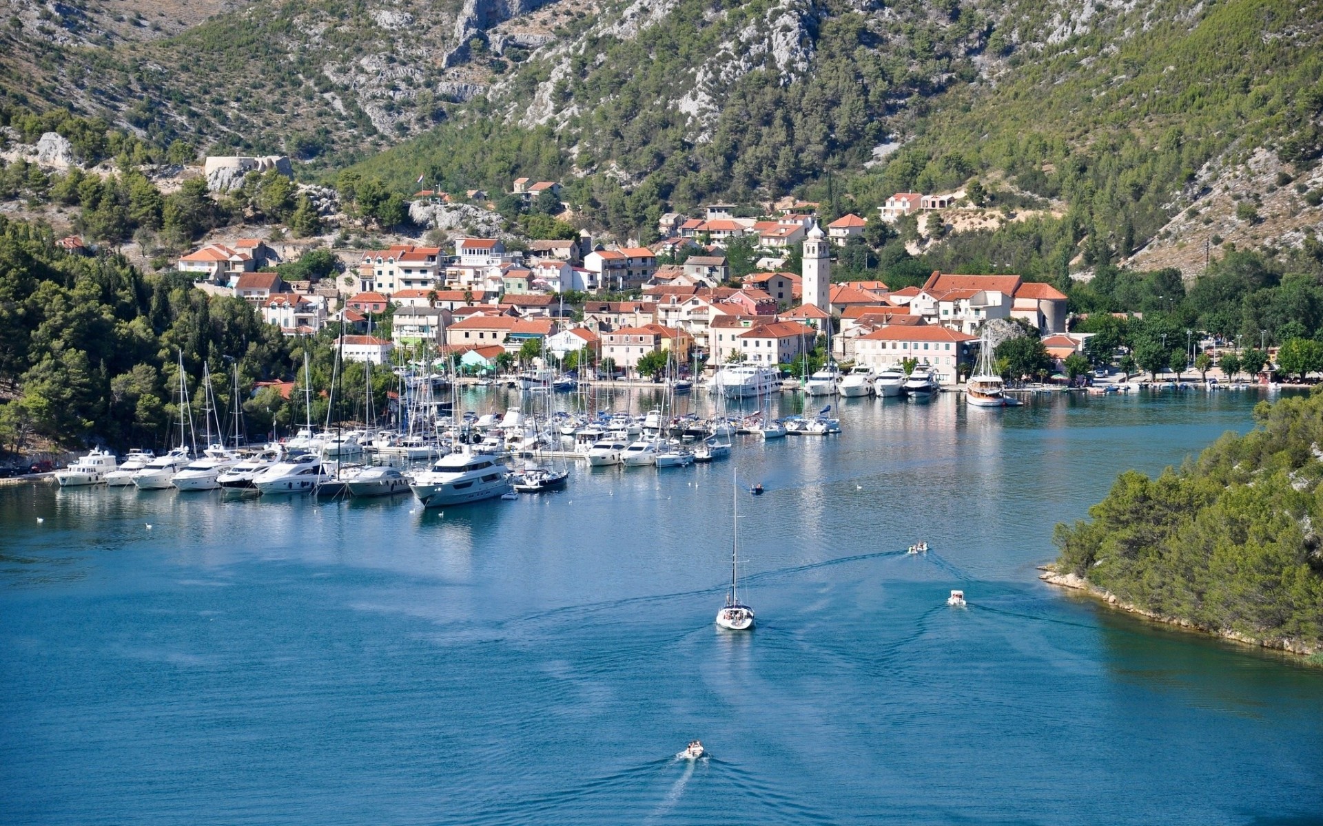 kroatien yachten fluss