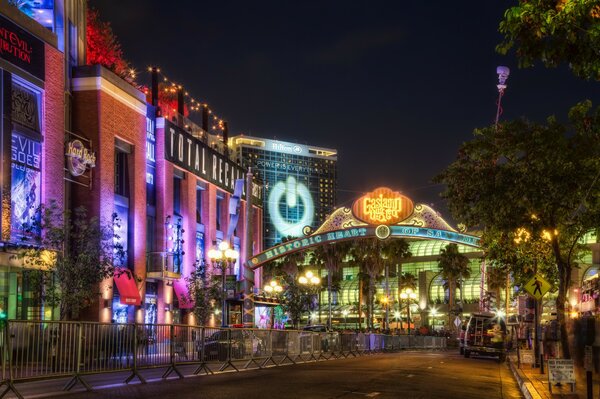 Rues nocturnes de San Diengo. Etats-Unis, Californie