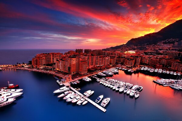 Die Stadt von Monaco. Schöne Hintergründe