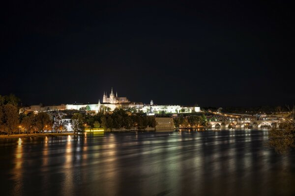 Fluss in der tschechischen Republik Prag