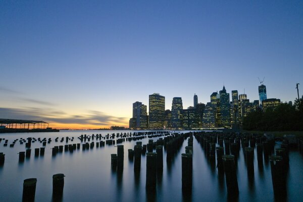 New York avec de grandes maisons hautes