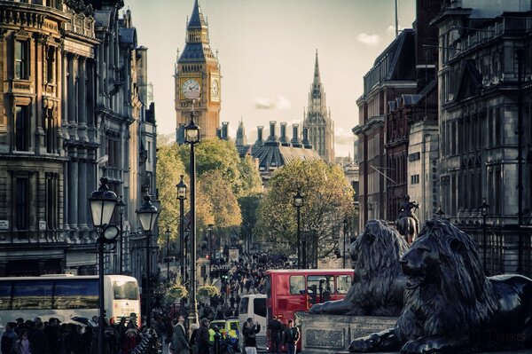 People on the streets of London against the background of Big Ben