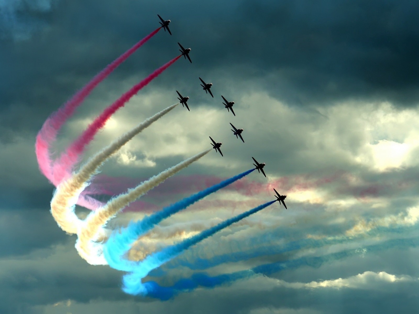 avions nuages couleur panache avions de chasse