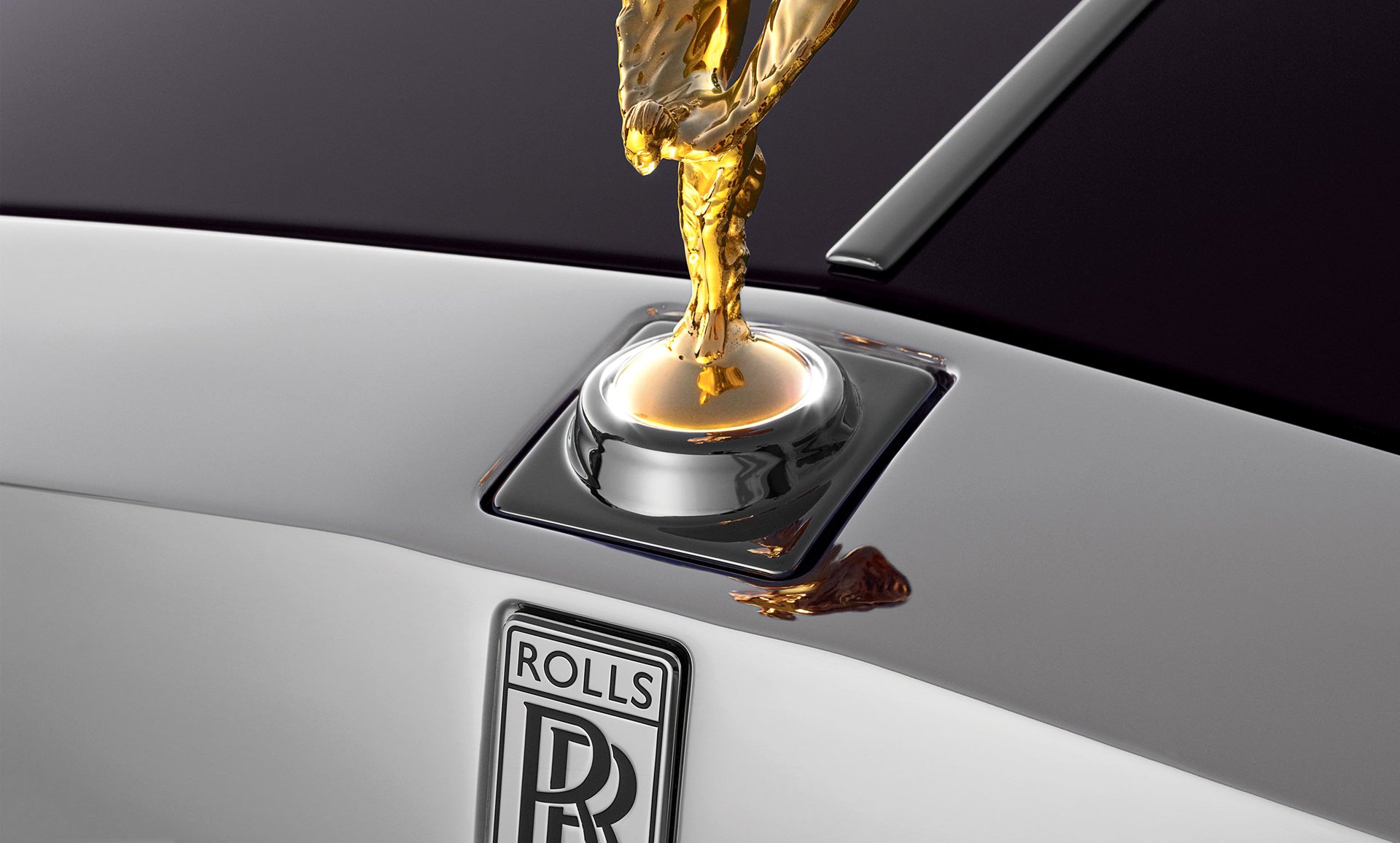 rolls-royce rolls royce emblem close up