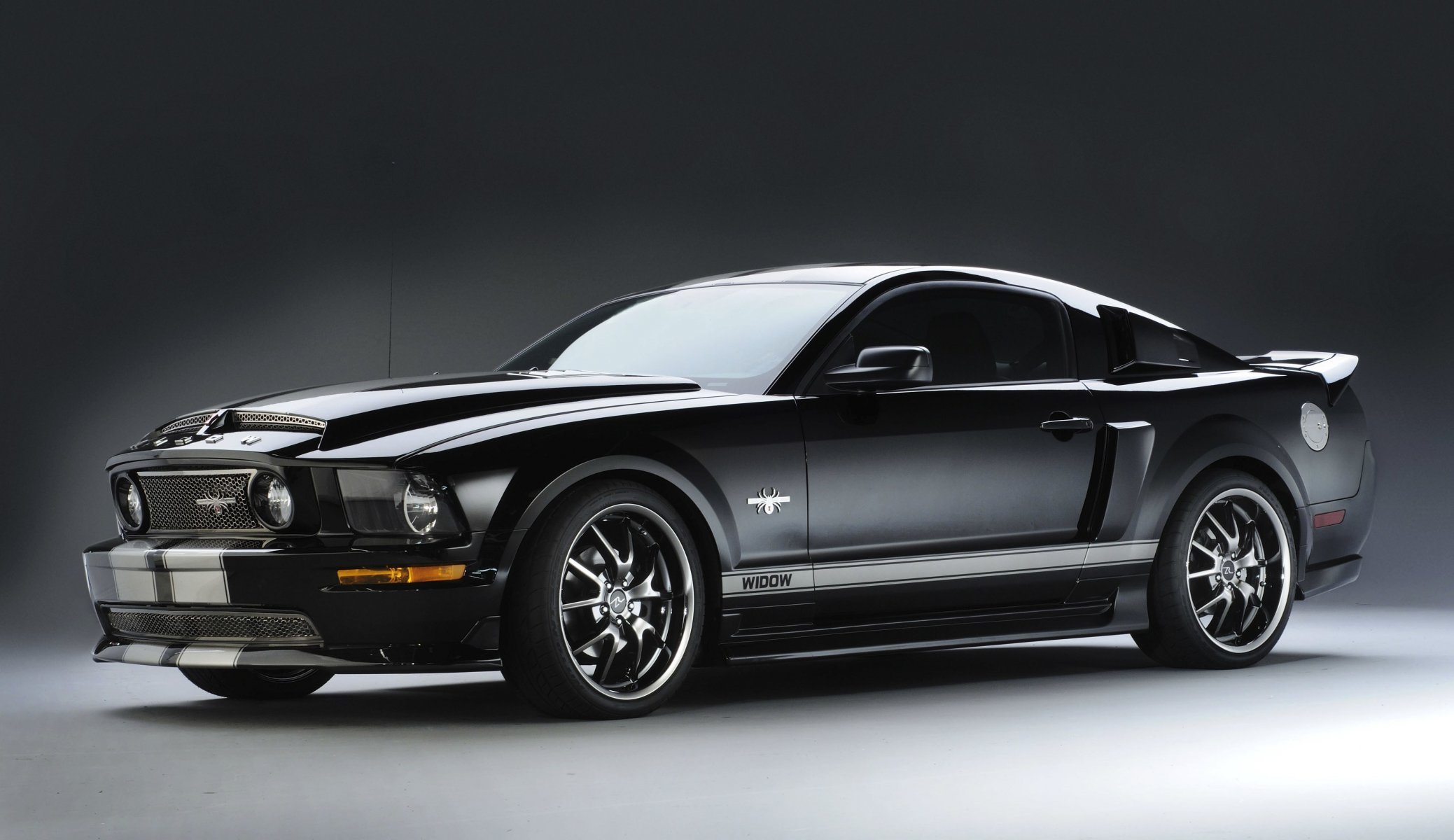 2009 ford mustang viuda negra