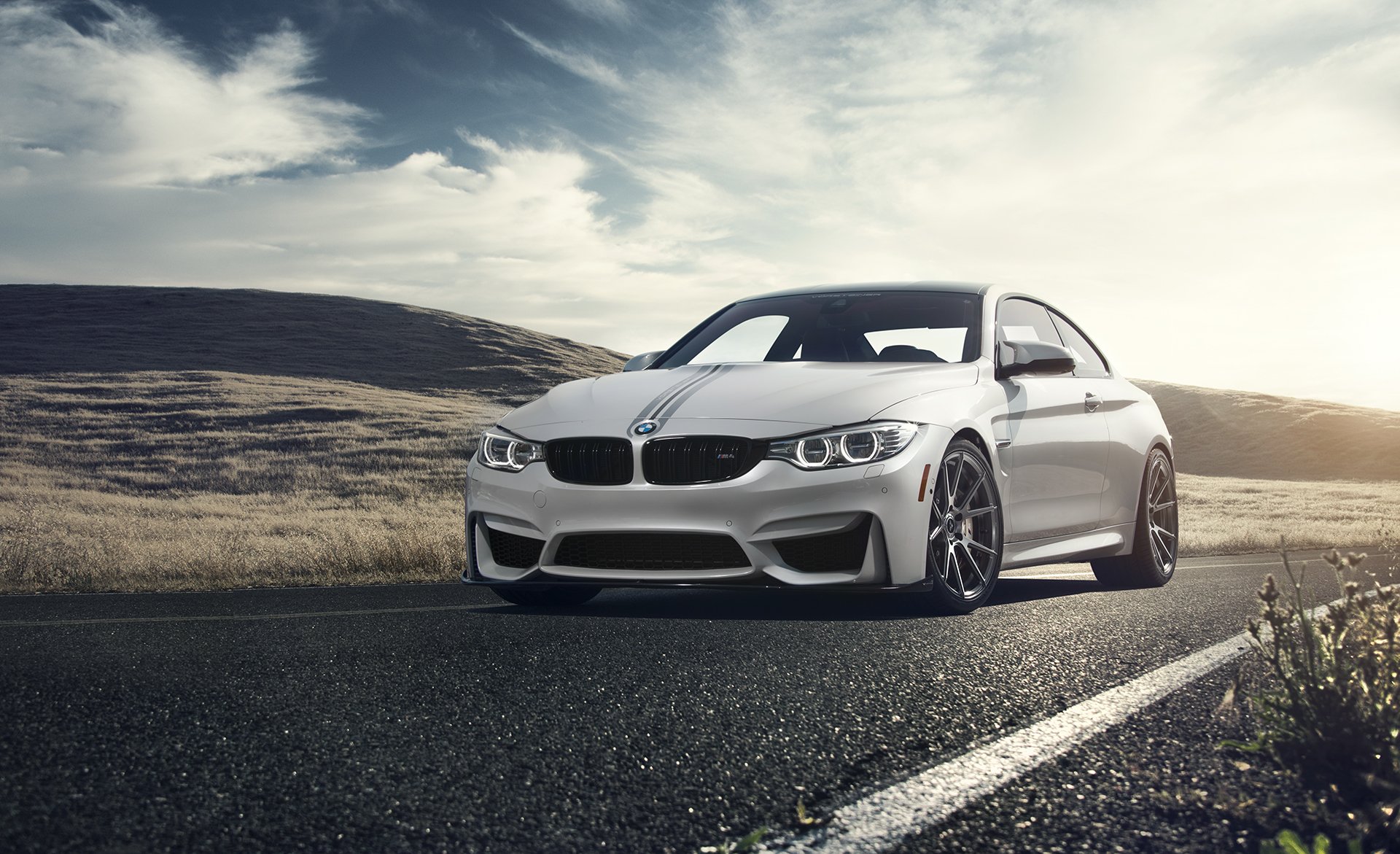 bmw f82 m4 vorsteiner v-ff fil forgé roues blanc avant