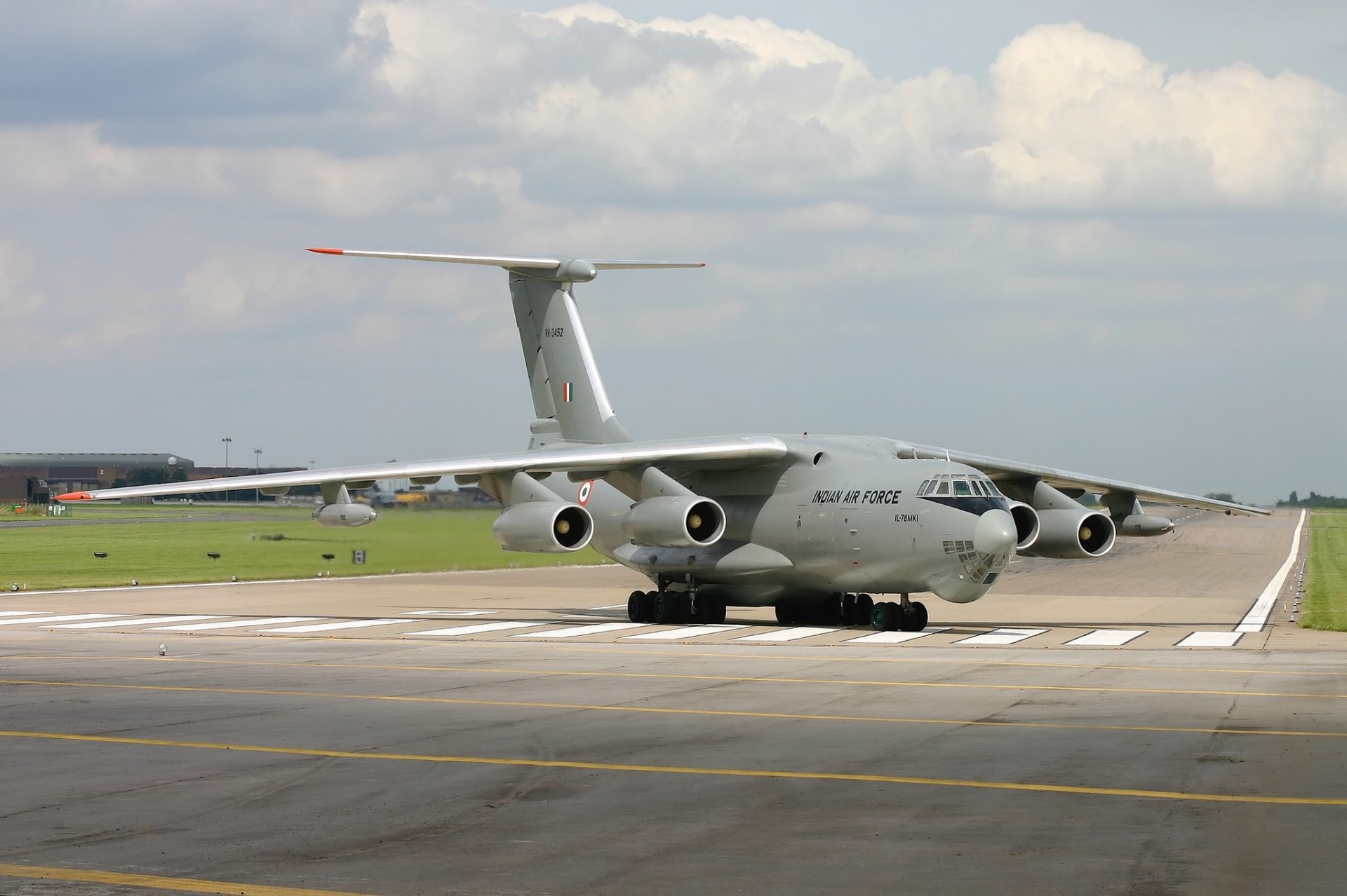 flugplatz il-78