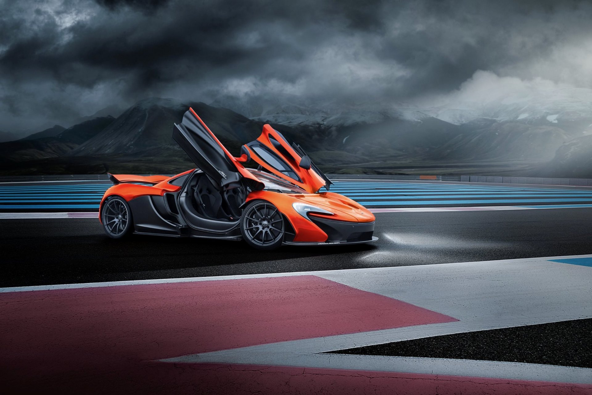 mclaren p1 arancione supercar pista luce da corsa nigth porte anteriori