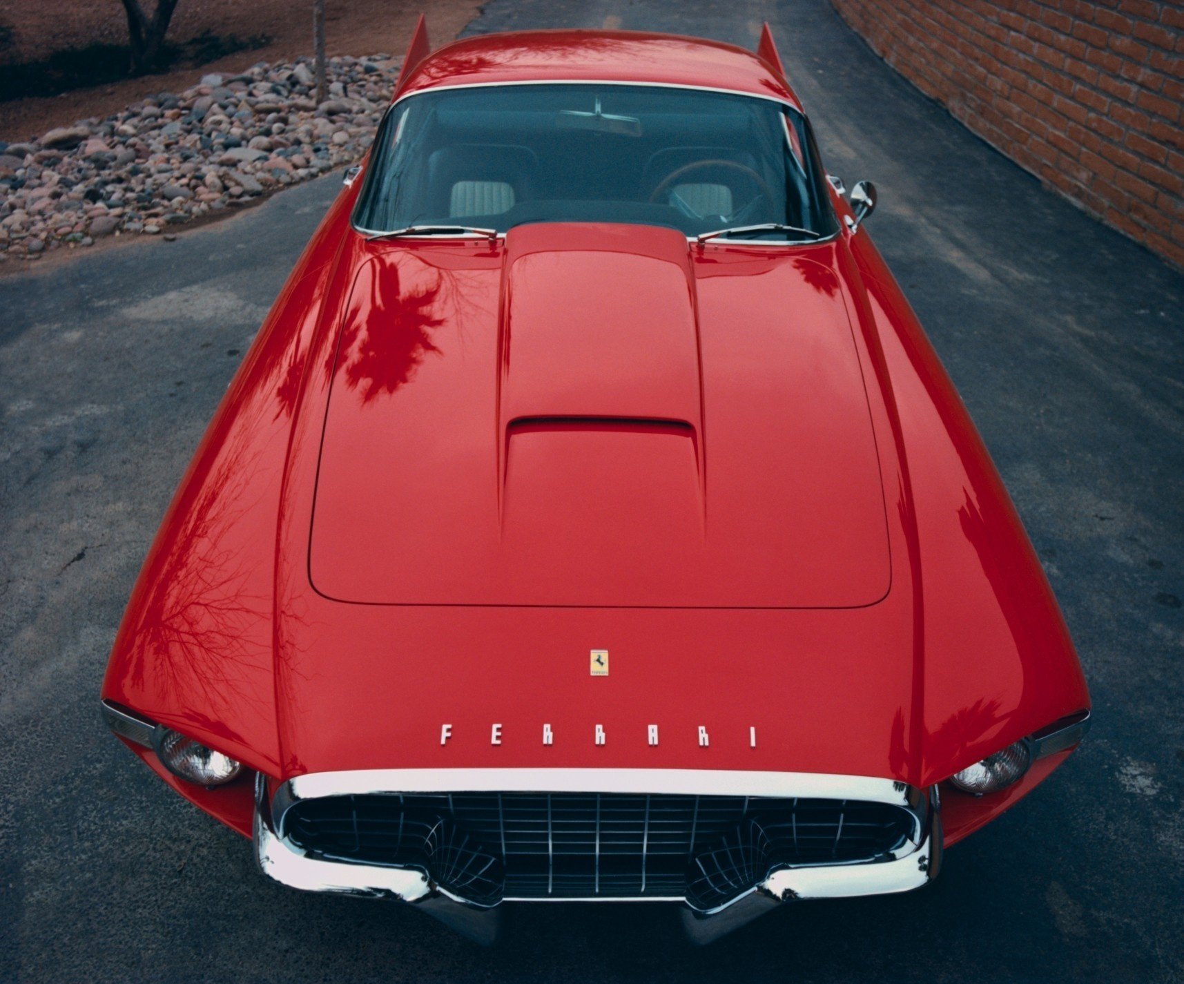 parrilla cromada coupé de ensueño ferrari rojo retro capó coches vehículos auto vehículos de motor