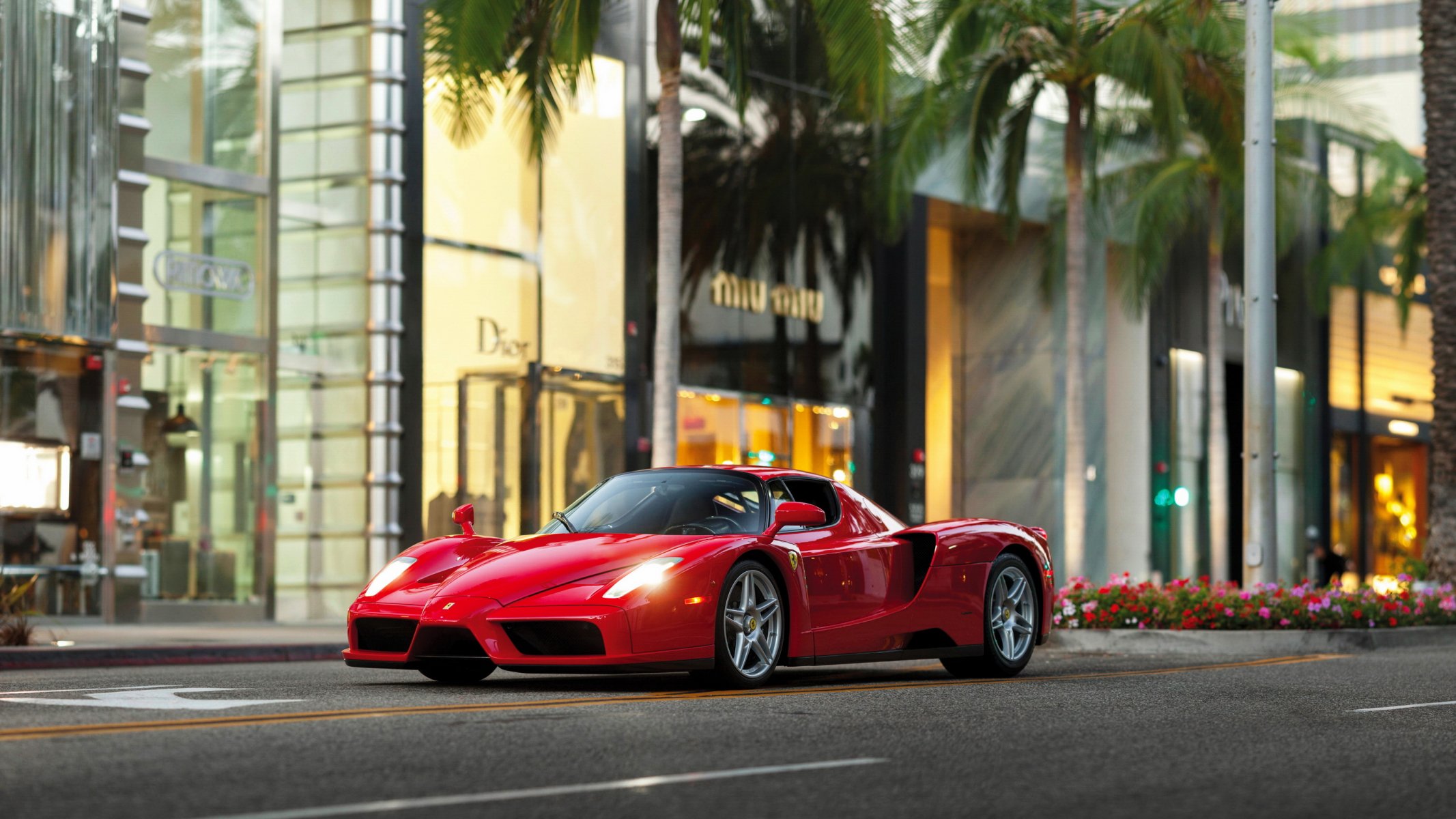 ferrari enzo superdeportivo calle