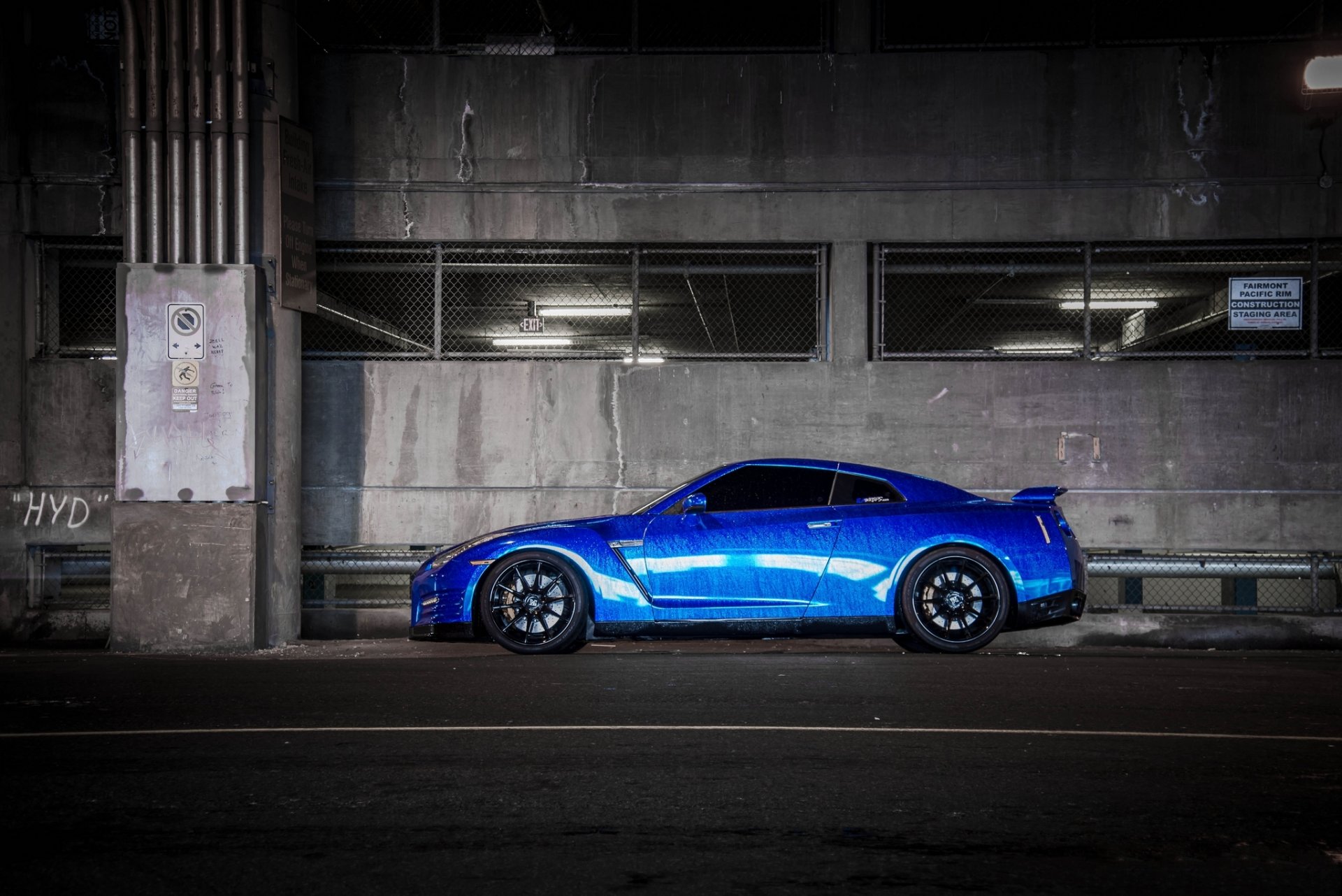 nissan gt-r r35 bleu niisan profil jantes