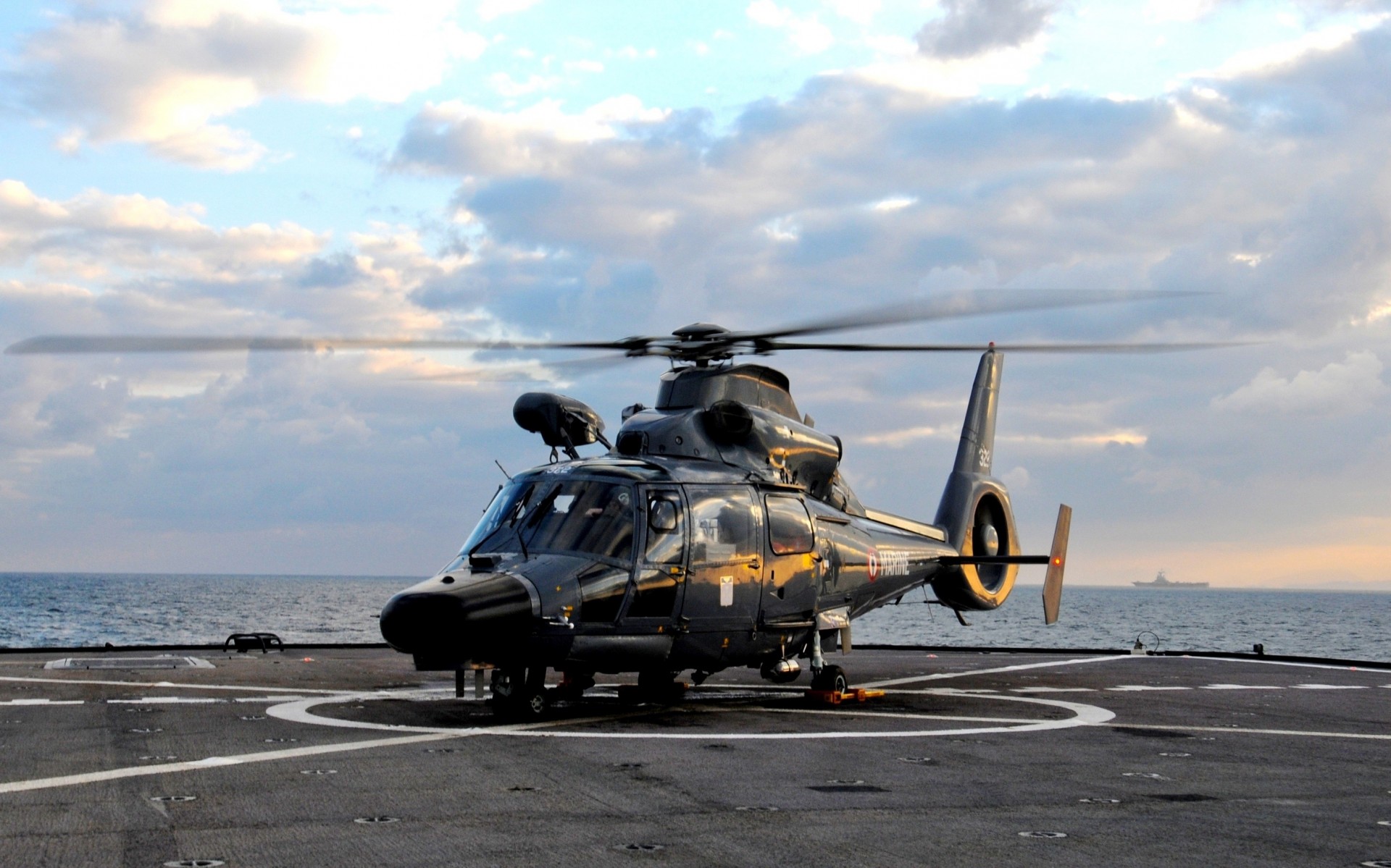 helicopters nuclear mediterranean sea the carrier