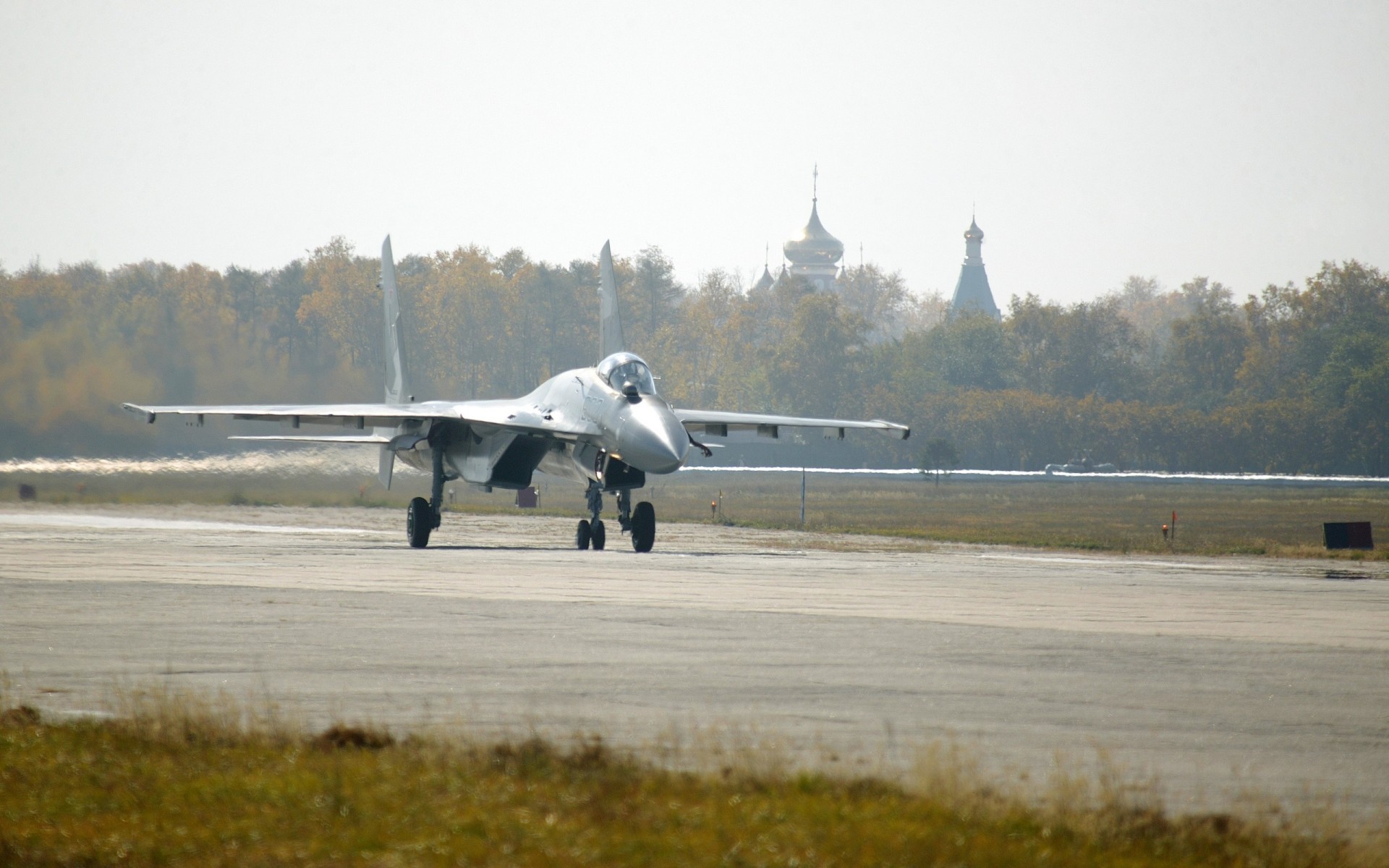 herbst kirche su-35