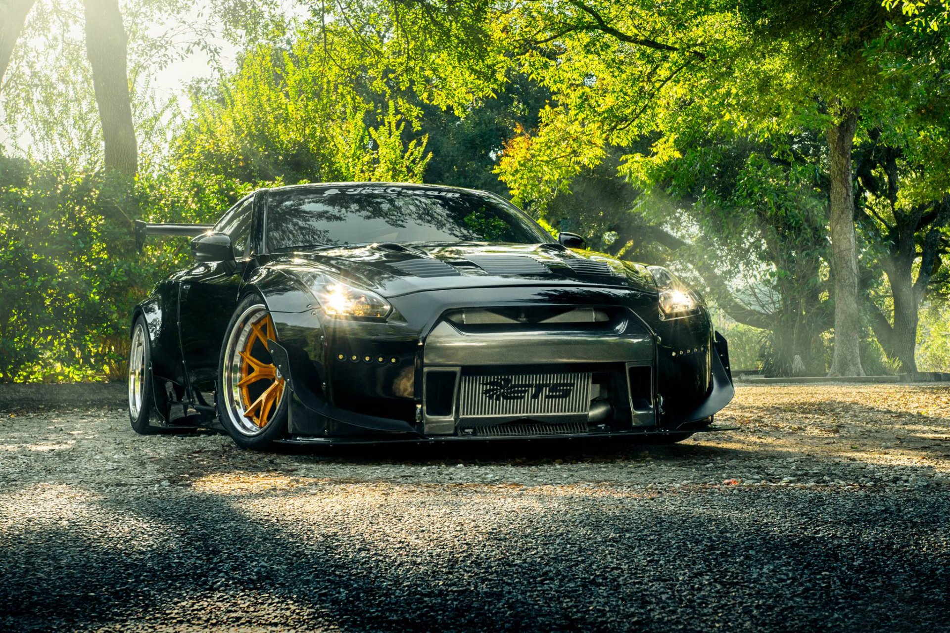 nissan gt-r r35 rocket bunny hre wheels front