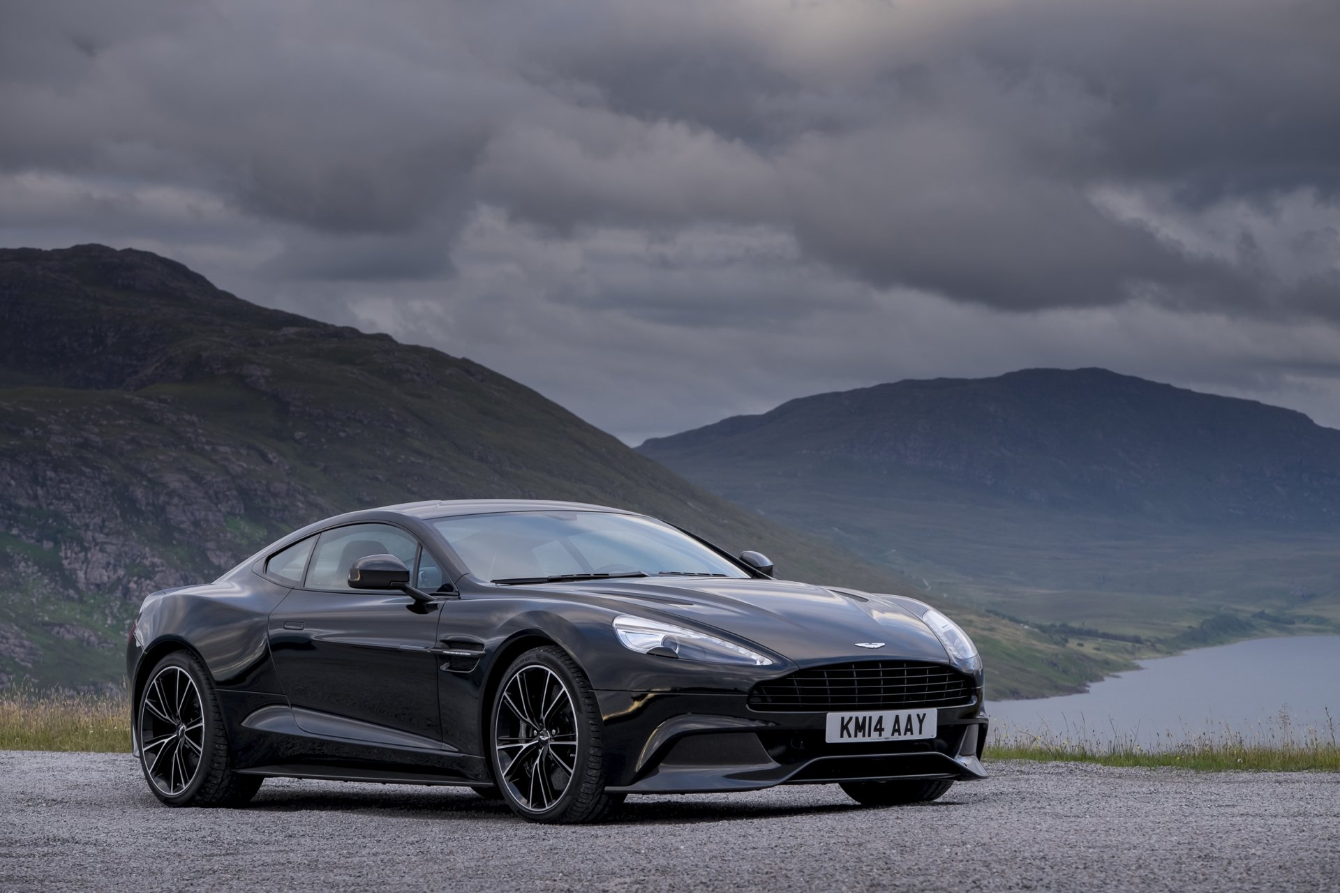 2014 aston martin vanquish углерод астон мартин ванквиш