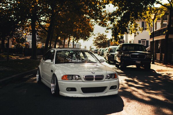 Biały tuning BMW M3