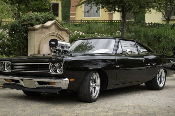 Classic black car