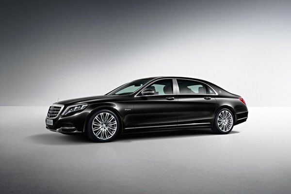 Mercedes executive class car side view