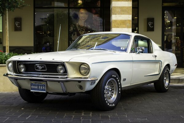 Ford Mustang rariter retrò