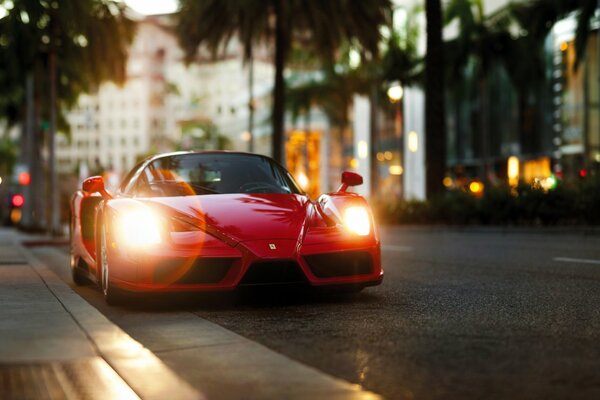 Auto, Supersportwagen Ferrari Enzo