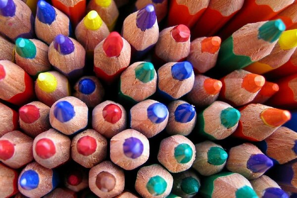 Différentes couleurs crayons de texture