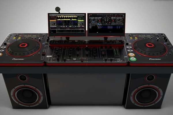 Console di controllo dj con altoparlanti