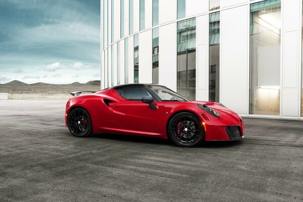 Alfa Romeo 4C en un hermoso fondo