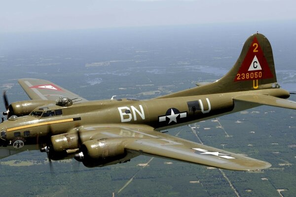 Forteresse volante dans le ciel b17 USA