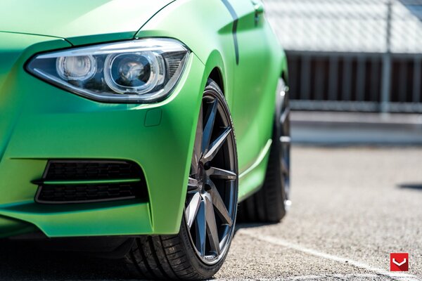 Silver wheels on the wheels of a sports car