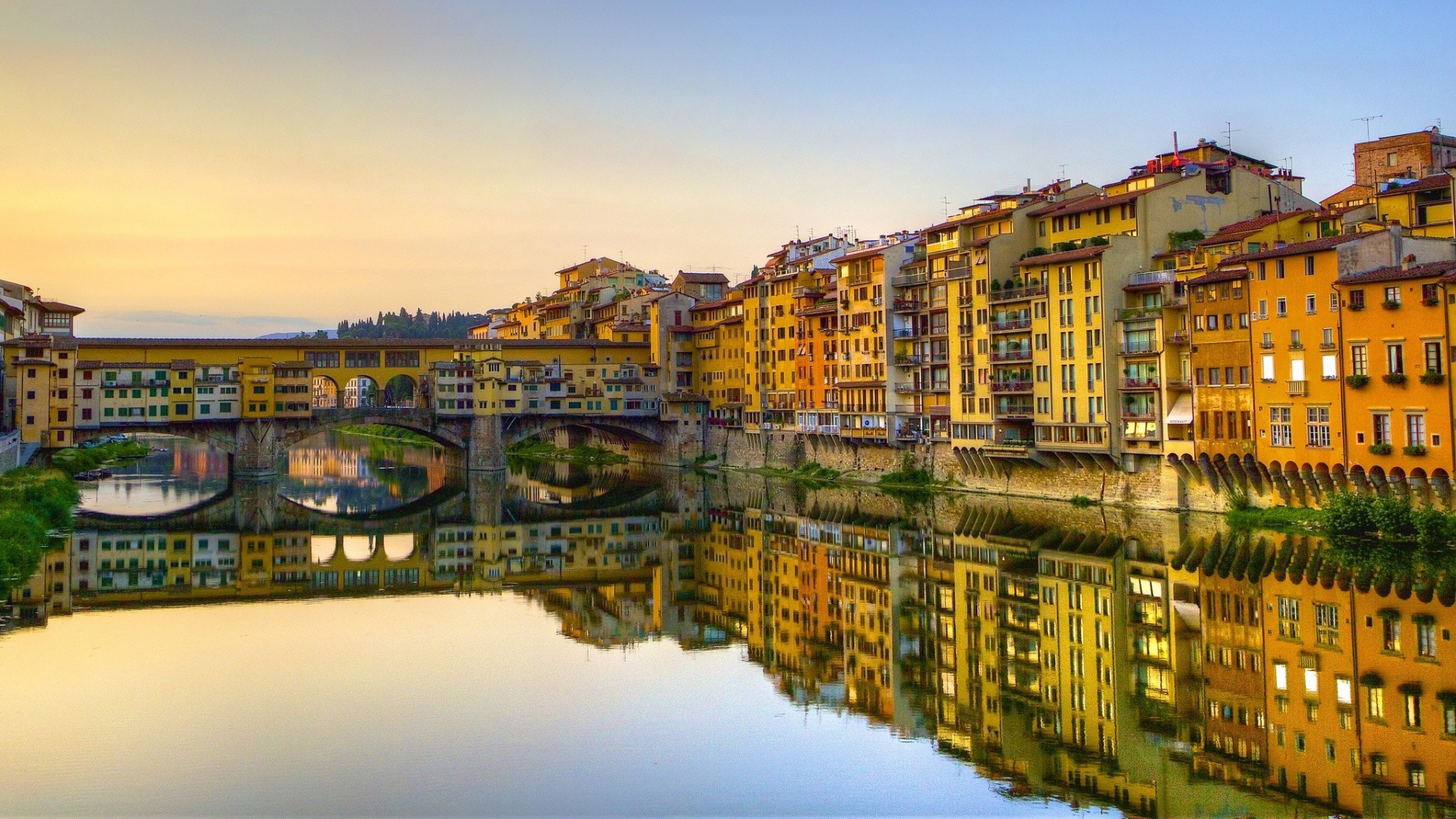 italie rivière réflexion pont florence bâtiment rivière arno couloir vasari ponte vecchio