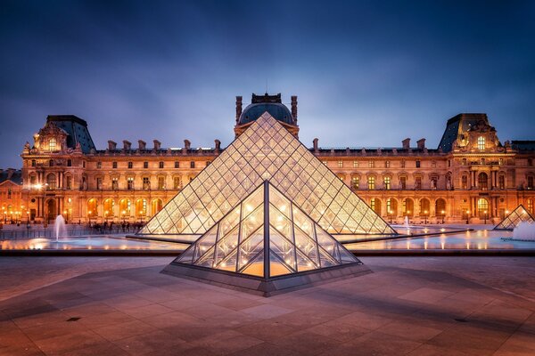 French glass, beautiful pyramids