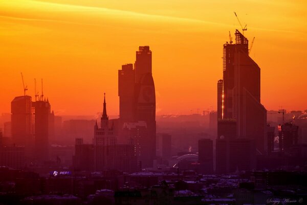 Sonnenuntergang in der Stadt, Ruhe, Frieden, Ruhe