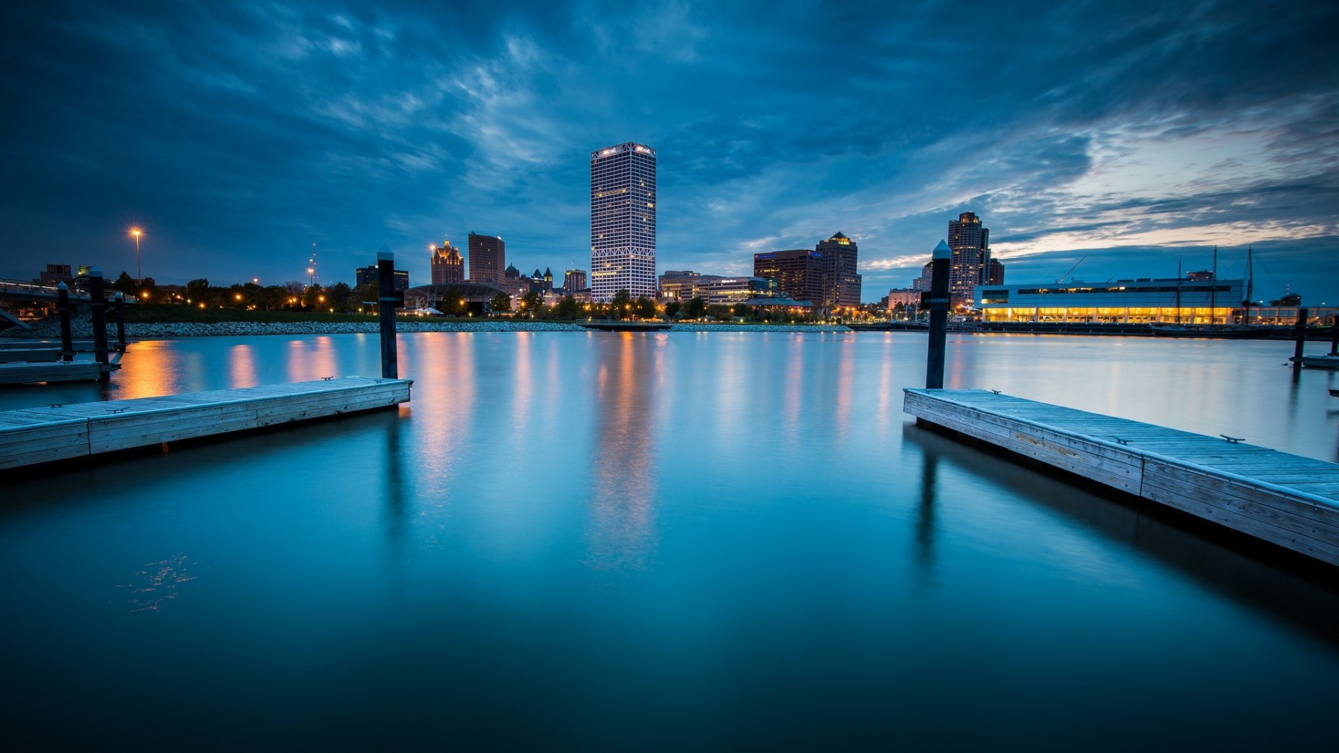 milwaukee noche ciudad