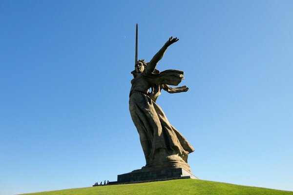 Estatua de la madre patria en Volgogrado