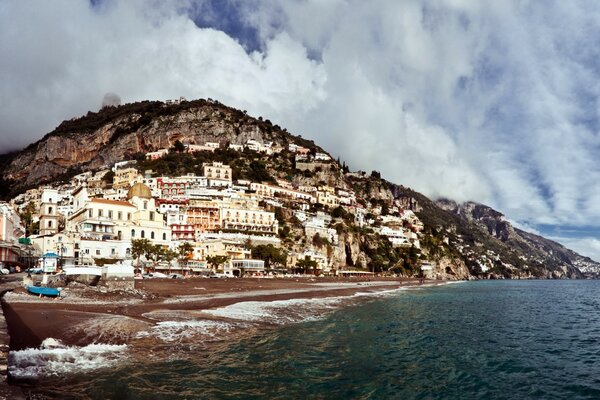 Der Berg Positano im magischen Italien