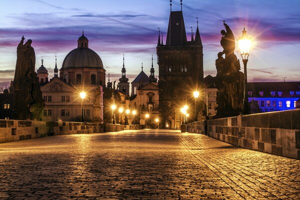 Monumentos y adoquines de la ciudad de Praga