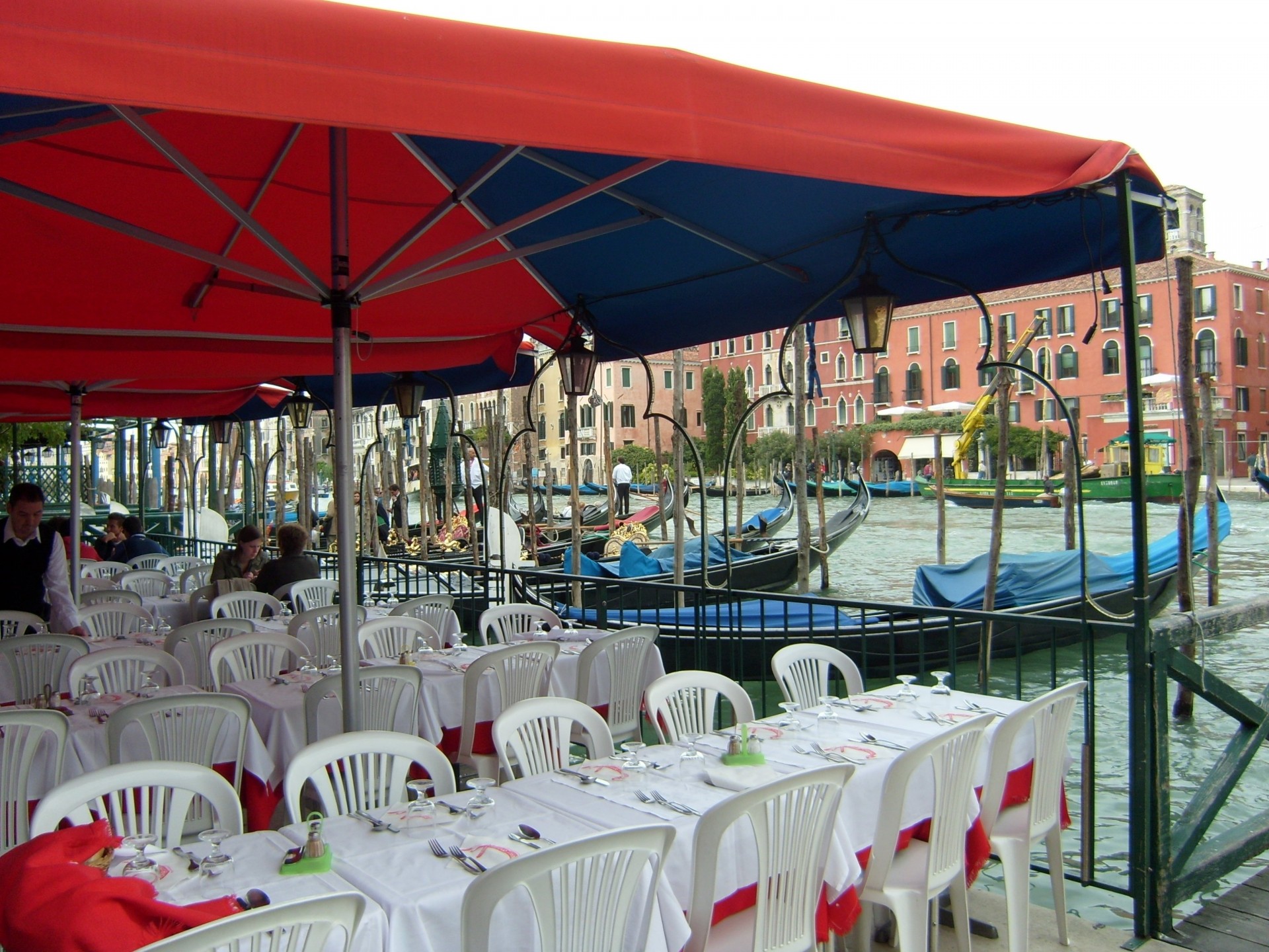 italy venice cafe