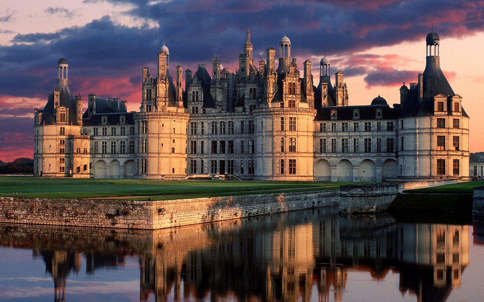 nube qatar airways castillo agua castillo de chambord ciudad