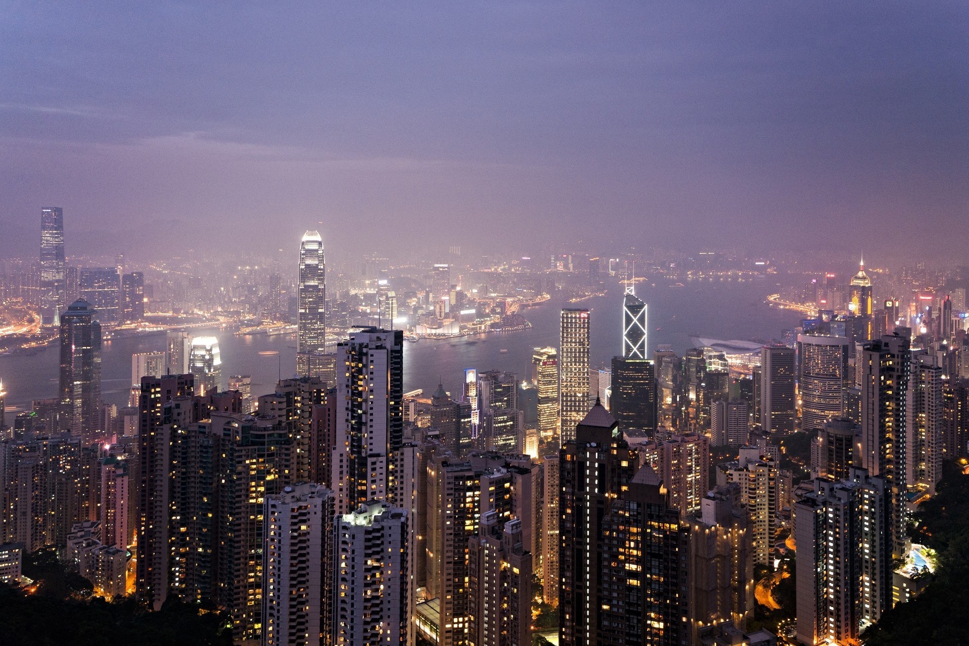 kyscraper night town hong kong