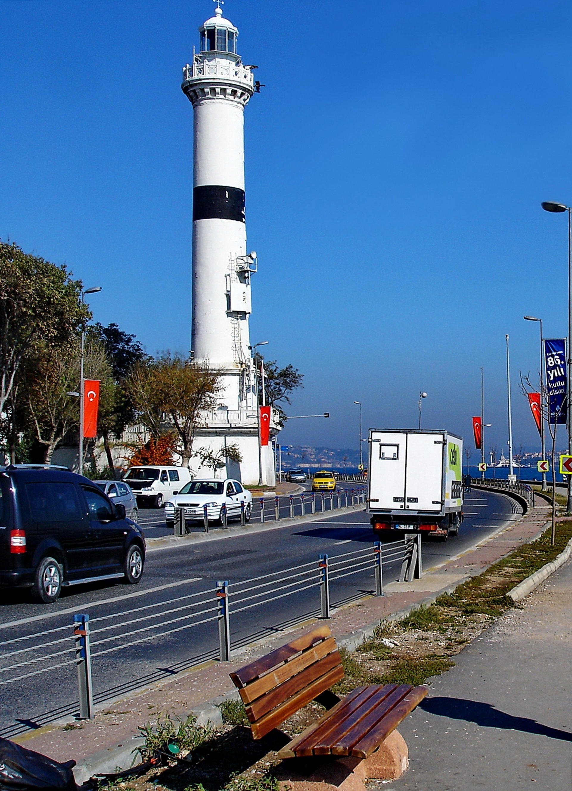 cielo auto faro