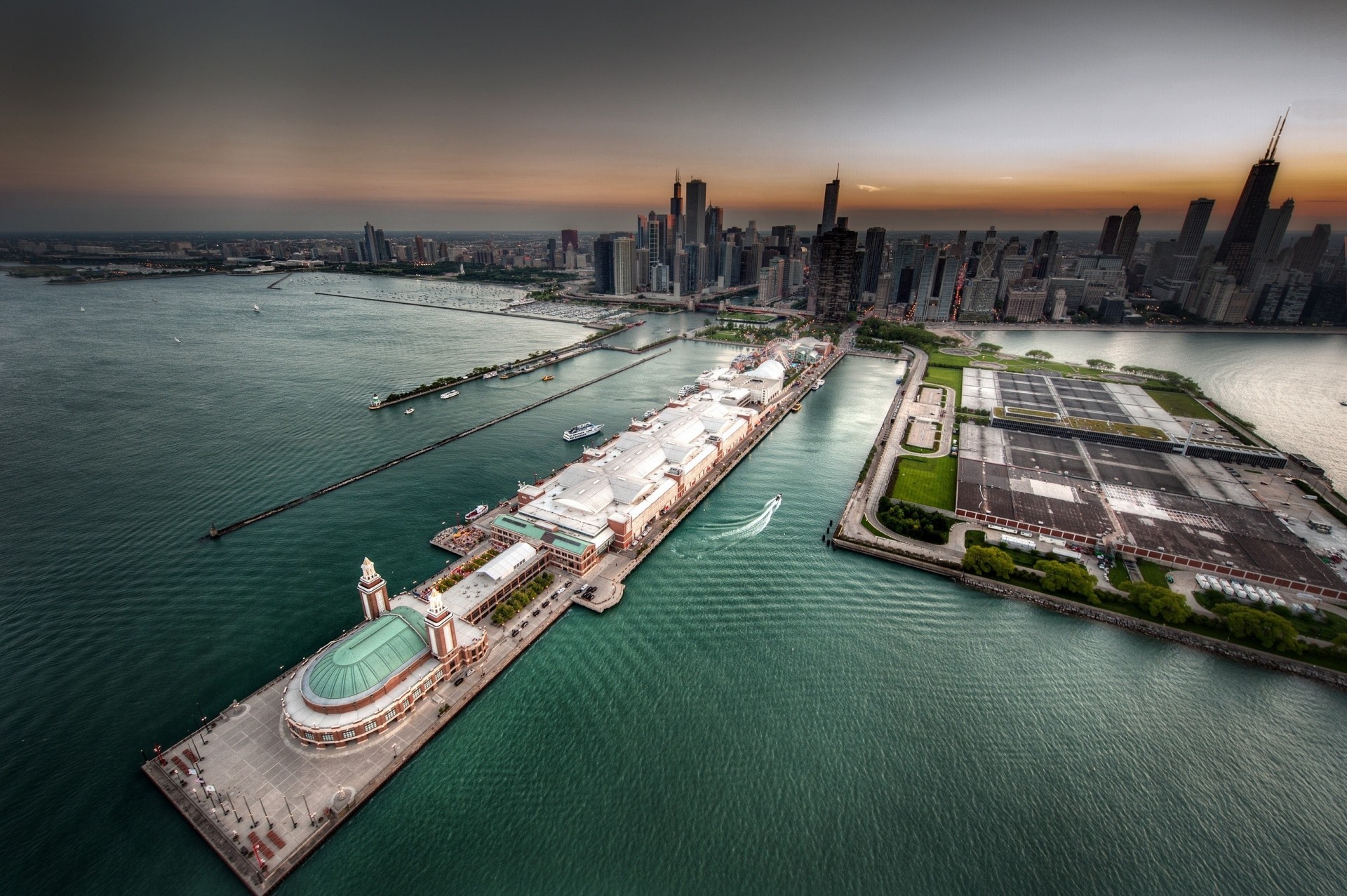 quais chicago port panorama port