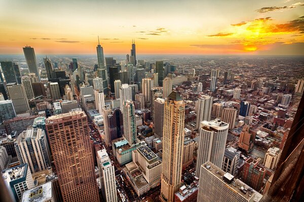 Coucher de soleil de la ville de Chicago de la hauteur