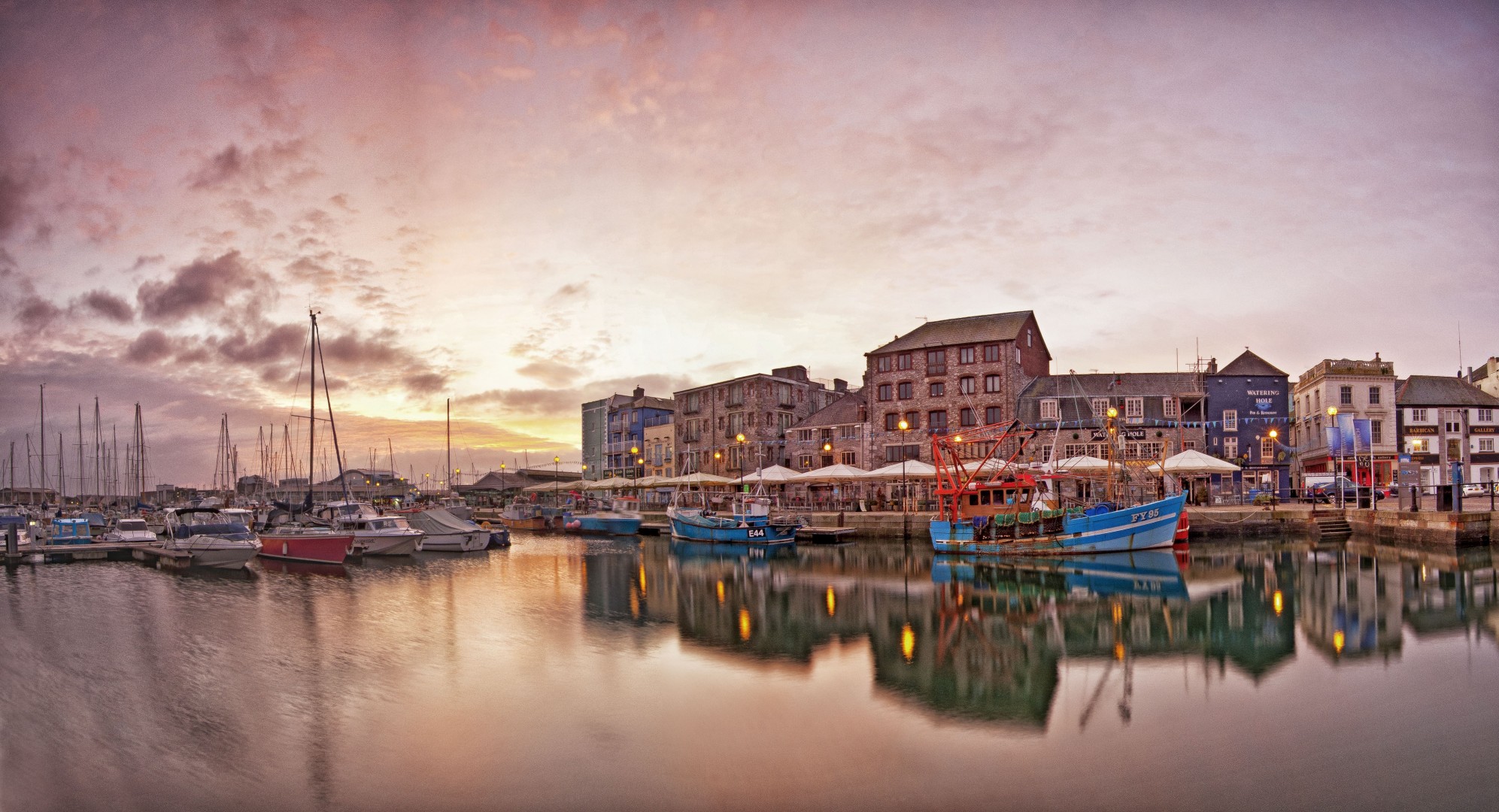 mar bahía terraplén