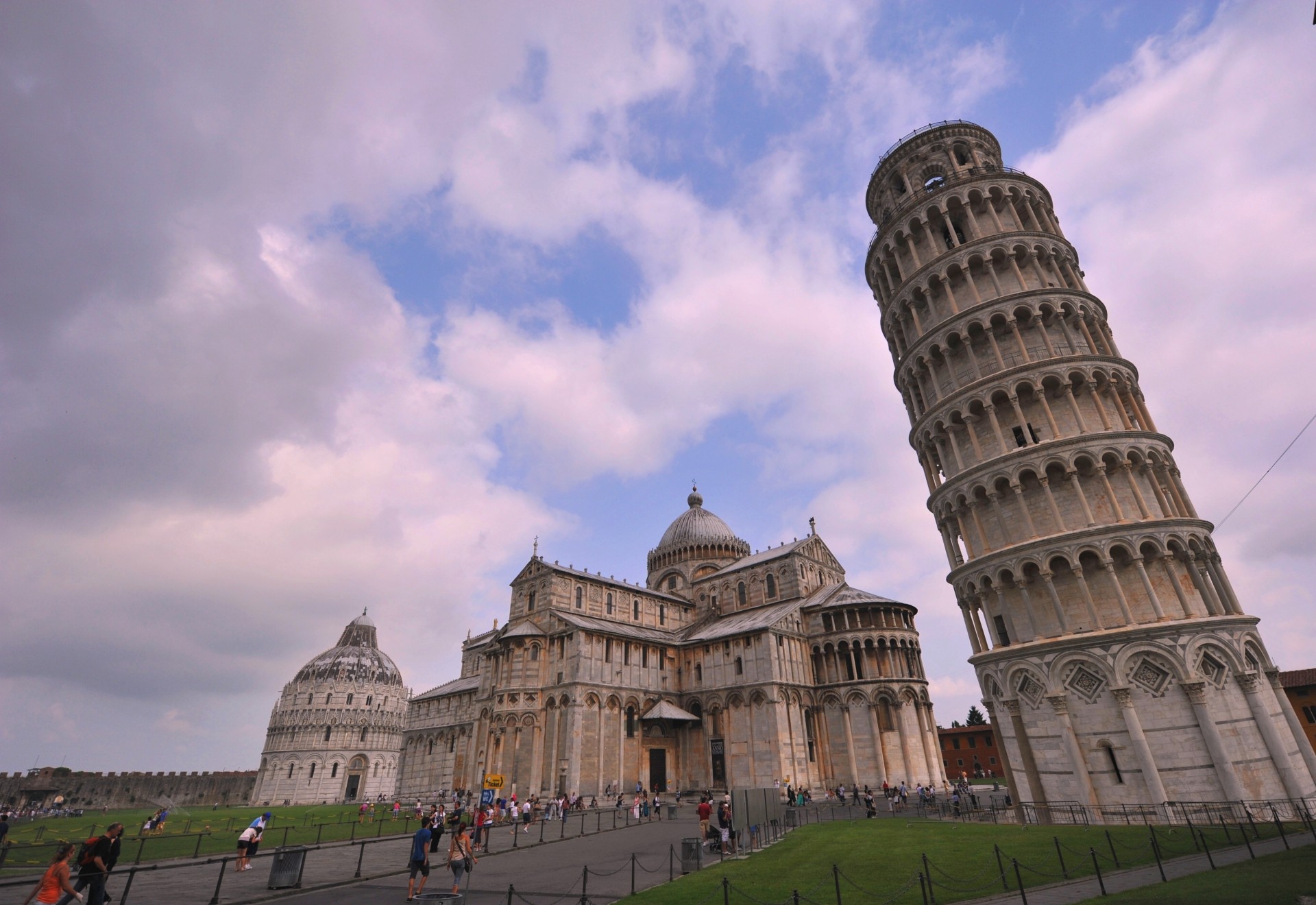 italia catedral nubes pisa cielo torre