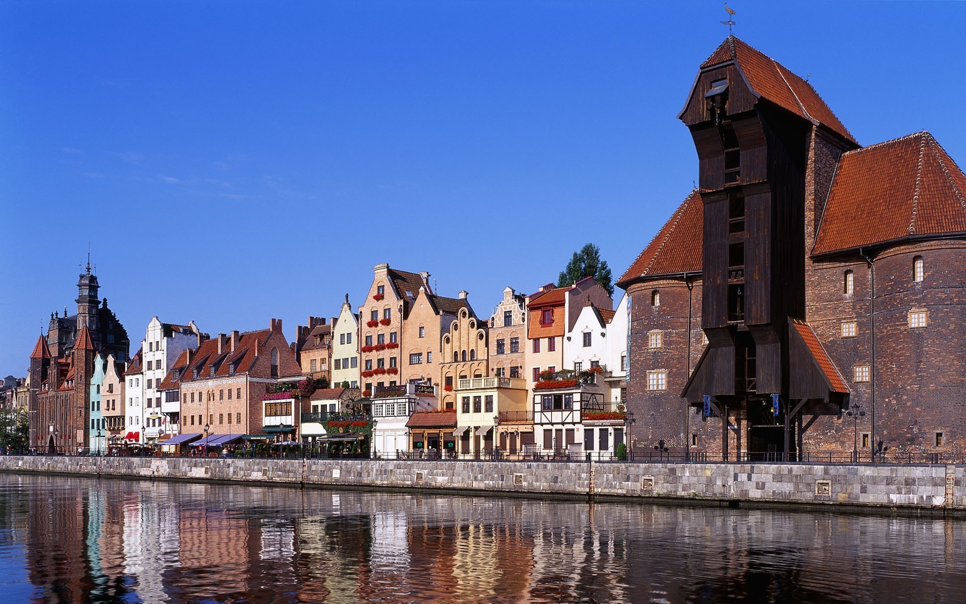 ciel pologne cracovie bâtiment bleu gris ville